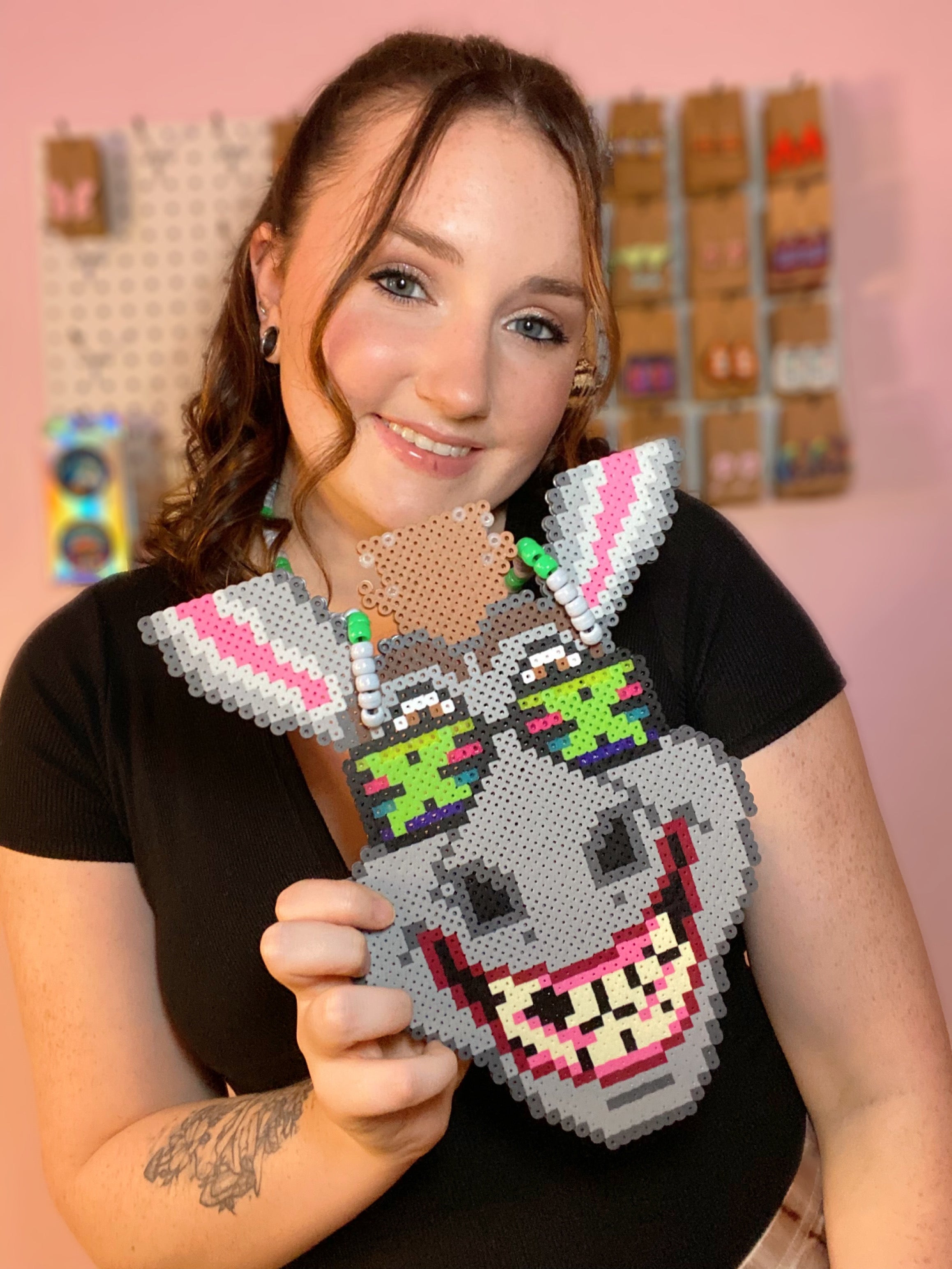 Rave Donkeh perler necklace